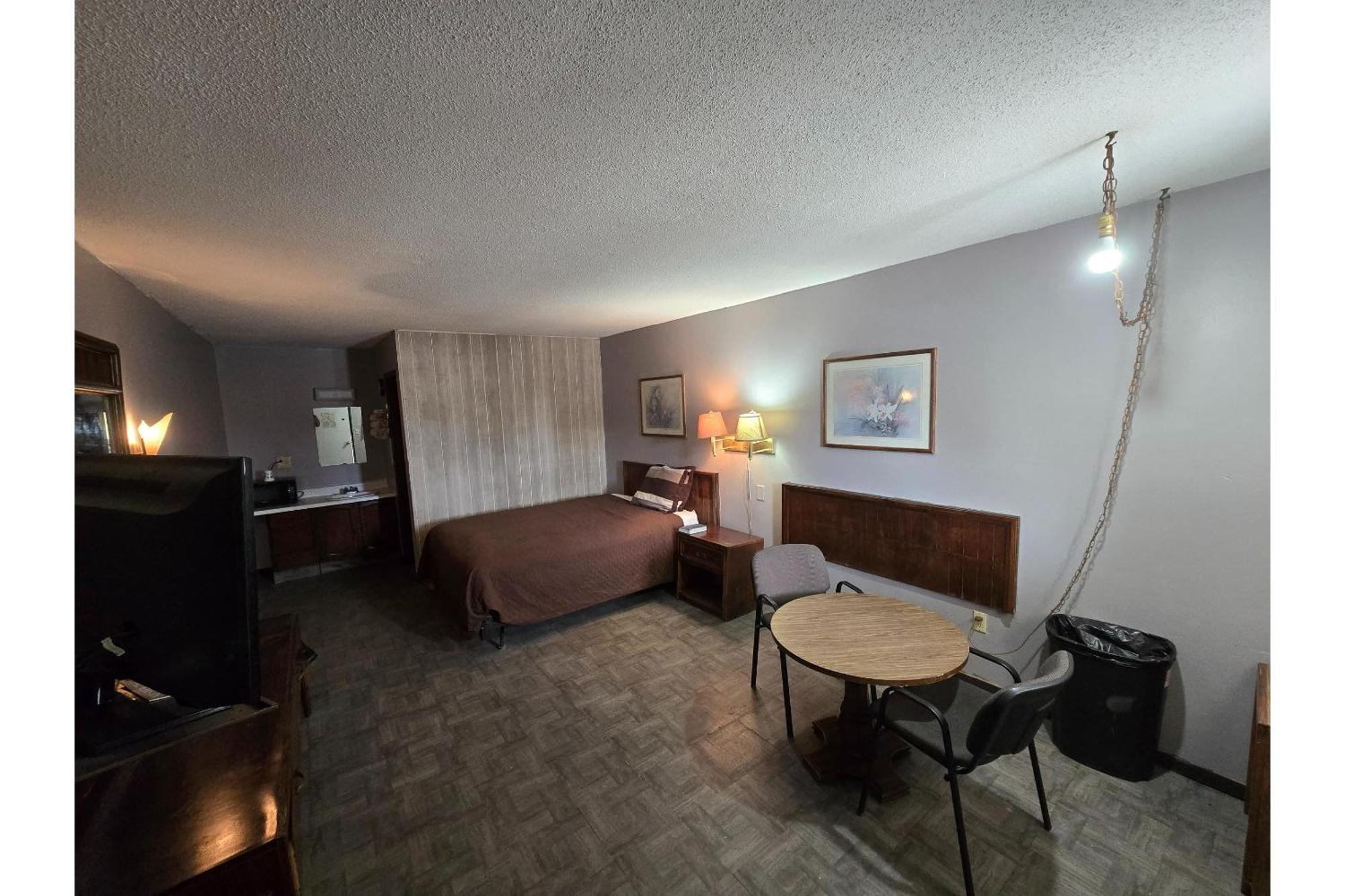 Oyo Sandman Inn Eagle Grove Exterior photo