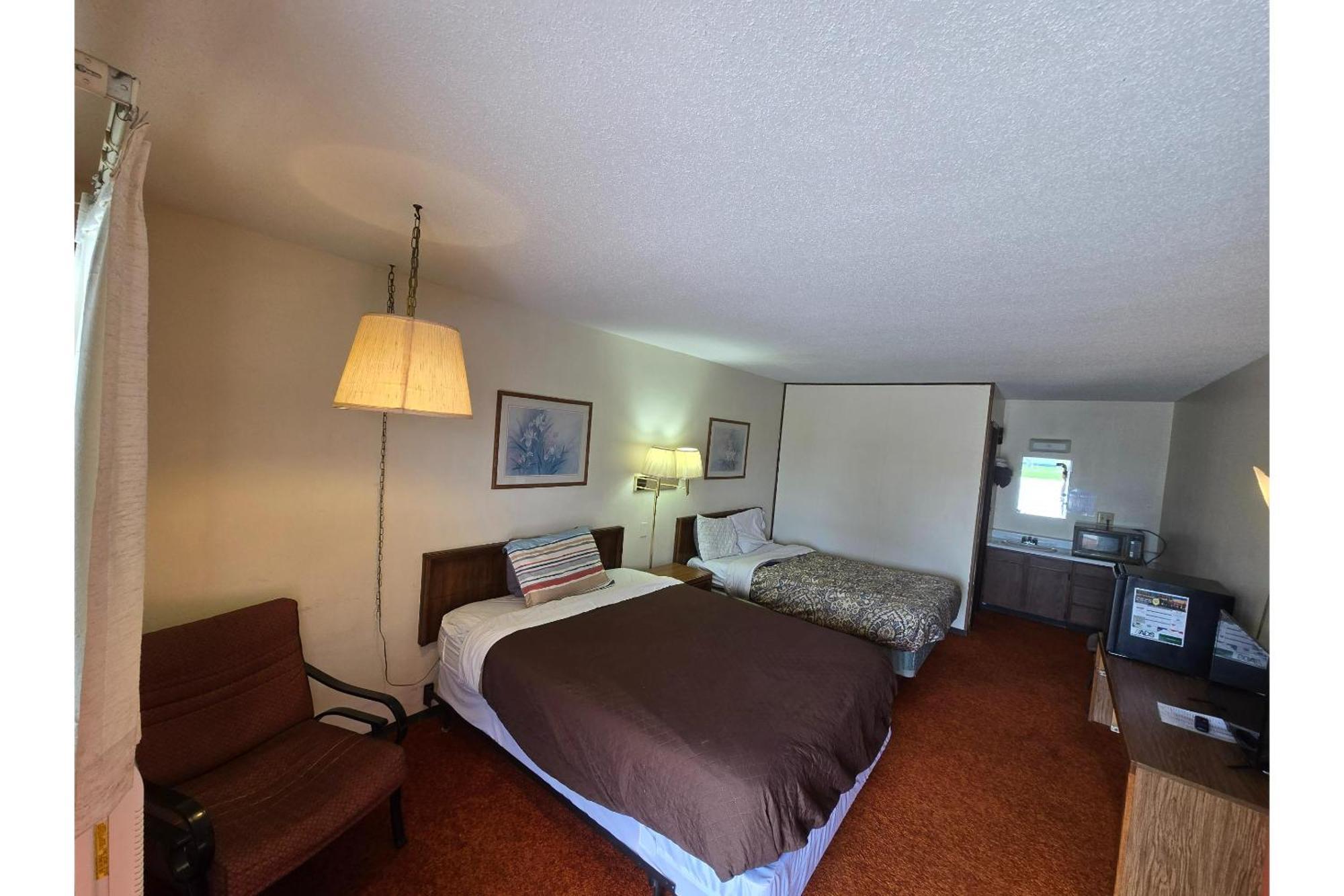Oyo Sandman Inn Eagle Grove Exterior photo