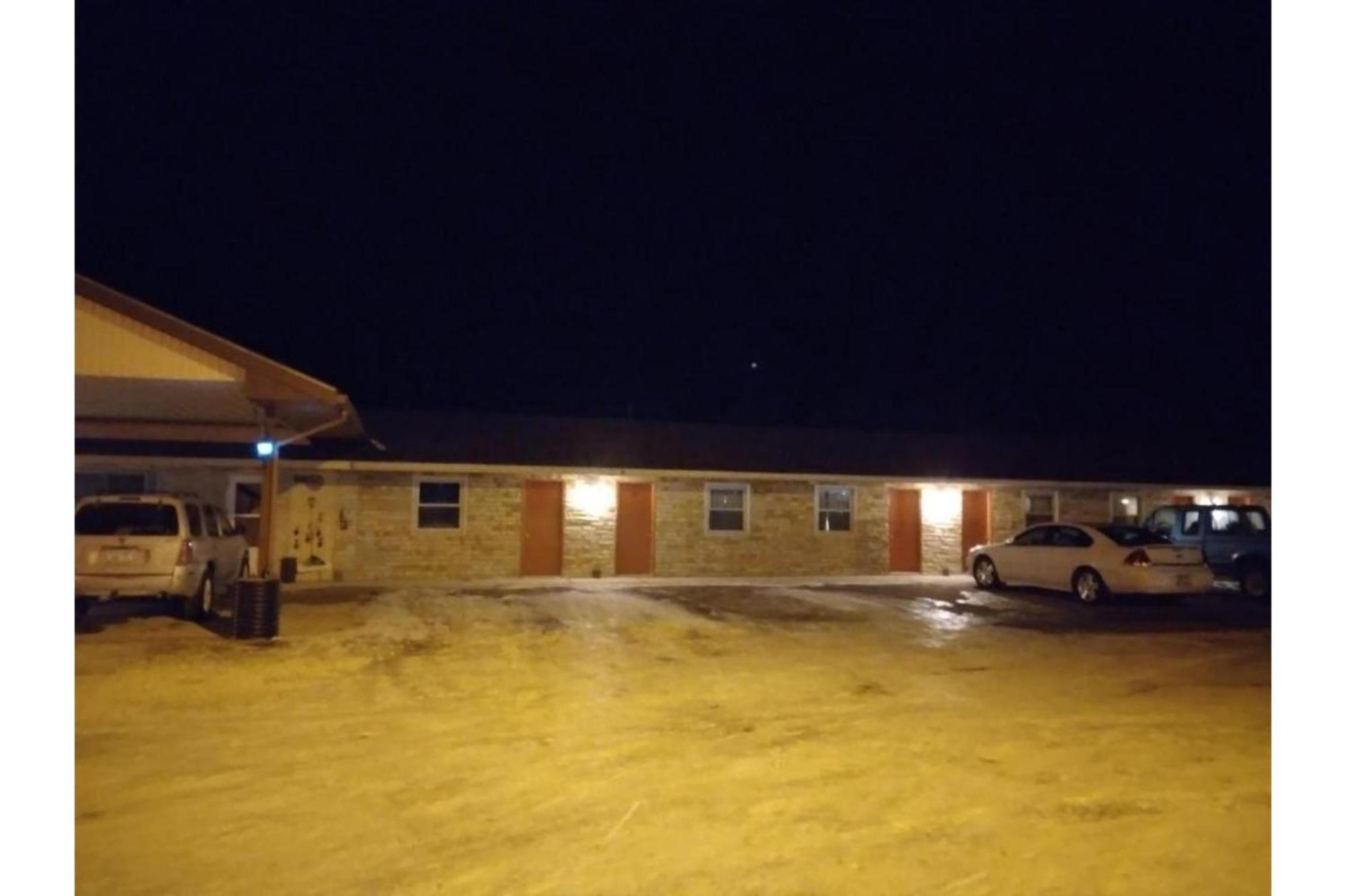 Oyo Sandman Inn Eagle Grove Exterior photo